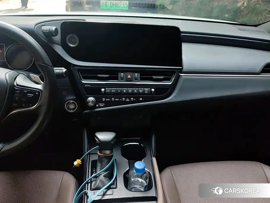 Lexus ES 2023 Белый из Китая, фото 3