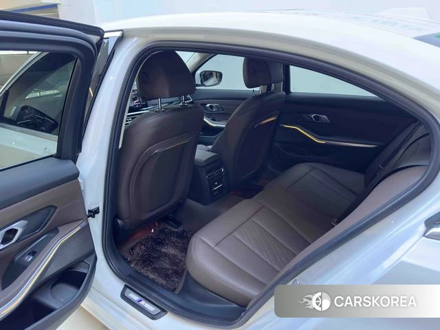 BMW 3 series 2023 Белый из Китая, фото 3