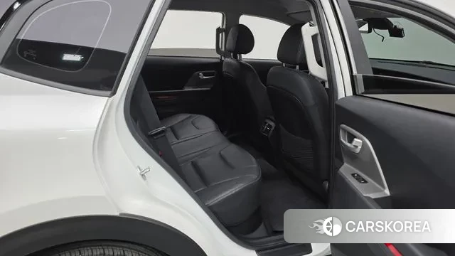 Kia Niro Plus 2022 Белый из Кореи, фото 3