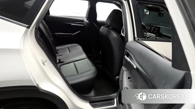 Kia Seltos 2022 Белый из Кореи, фото 3