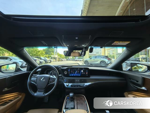 Lexus LS 2023 Черный из Китая, фото 3