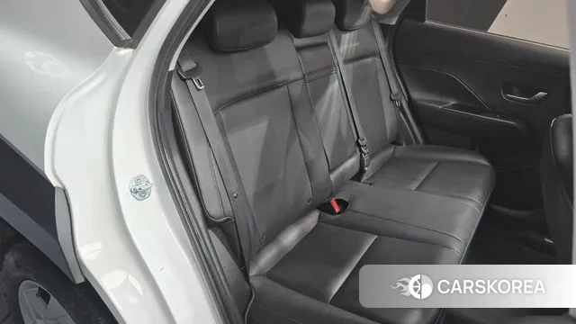 Hyundai Kona (SX2) 2023 Белый из Кореи, фото 3