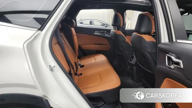 Kia Sportage 5th Generation Hybrid 2021 Белый из Кореи, фото 3