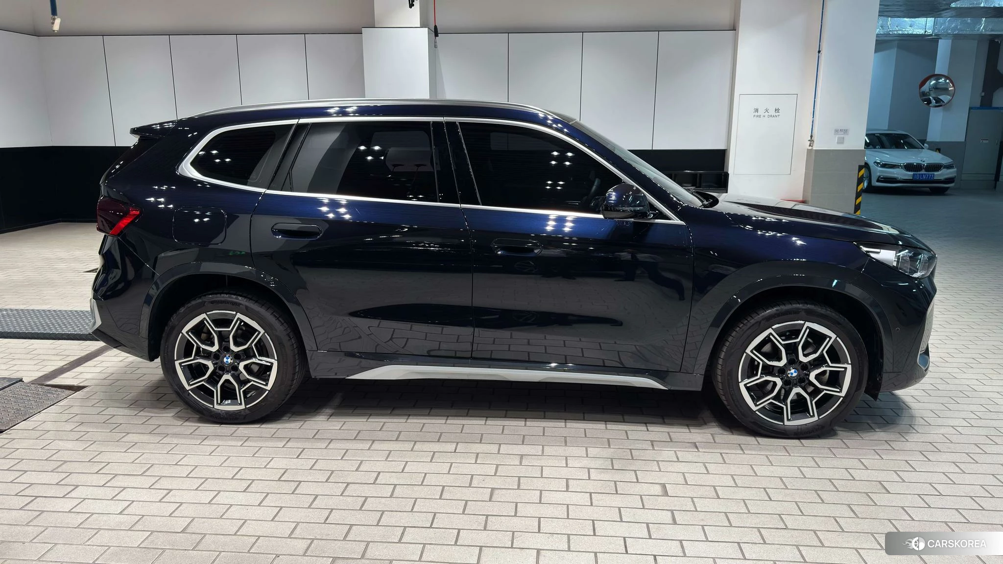 BMW X1 2023 Черный из Китая, фото 3