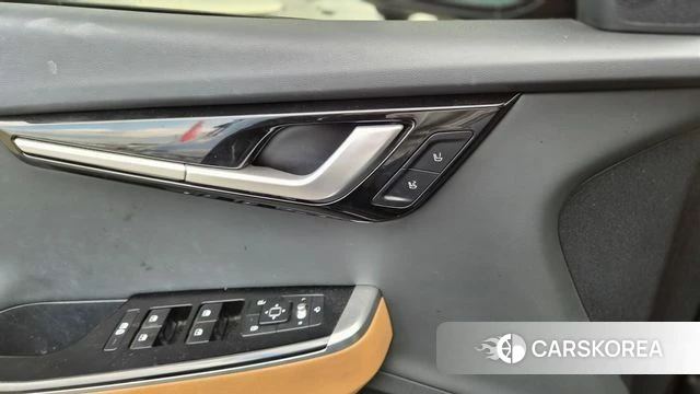 Kia EV6 2022 Черный из Кореи, фото 3