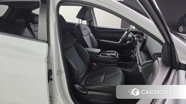 Hyundai The New Tucson (NX4) 2024 Белый из Кореи, фото 3