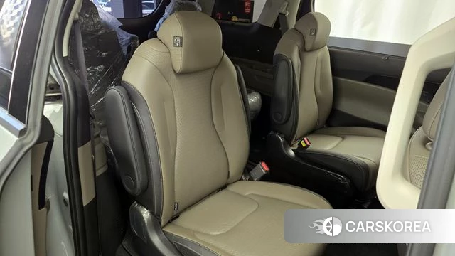 Kia The New Carnival 4th Generation 2024 Серый из Кореи, фото 3