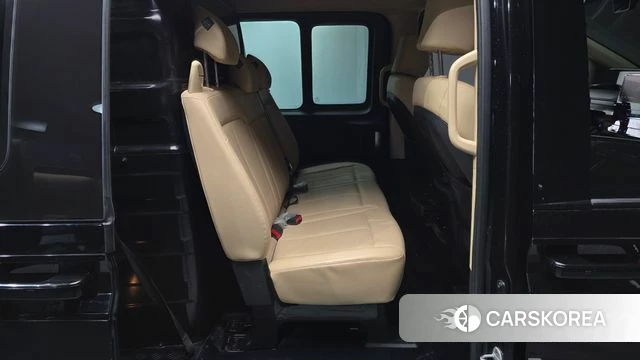 Hyundai Staria 2023 Черный из Кореи, фото 3