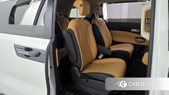 Kia Carnival 4th generation 2023 Белый из Кореи, фото 3