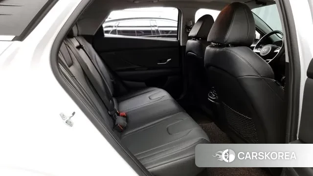 Hyundai Avante Hybrid (CN7) 2021 Белый из Кореи, фото 3