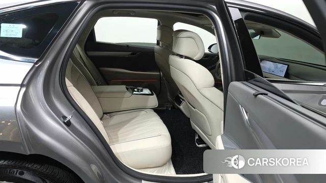 Genesis G80 (RG3) 2024 Серебристо-серый из Кореи, фото 3