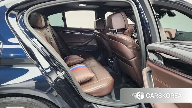 BMW 5 Series (G30) 2022 Черный из Кореи, фото 3