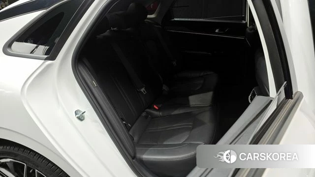 Kia K5 3rd generation 2023 Белый из Кореи, фото 3