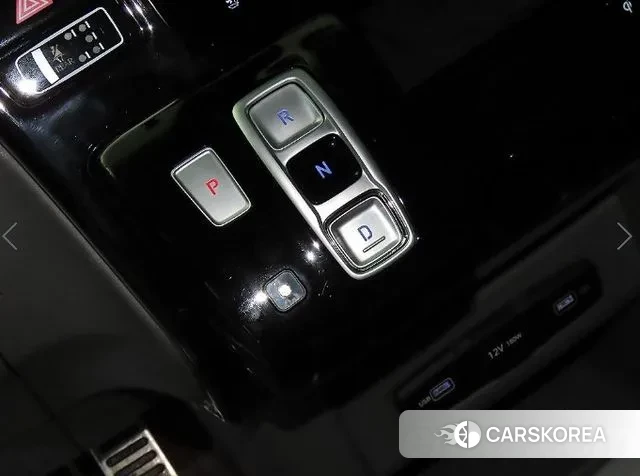 Hyundai Staria 2023 Белый из Кореи, фото 3