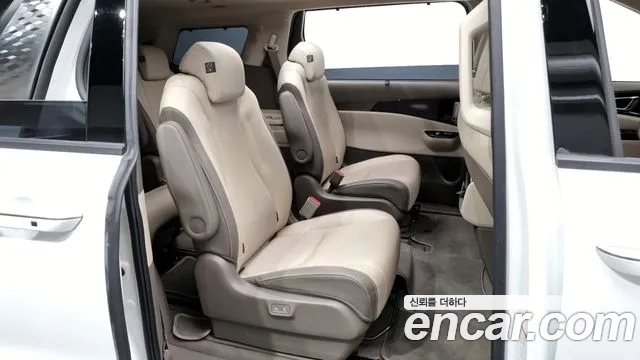 Kia Carnival 4th generation 2022 Белый из Кореи, фото 3