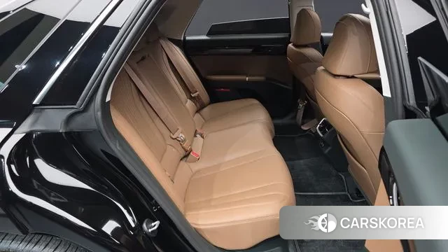 Hyundai Grandeur Hybrid (GN7) 2024 Черный из Кореи, фото 3