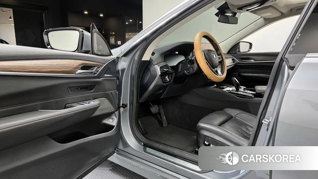 BMW 6 Series GT (G32) 2023 Серый из Кореи, фото 3