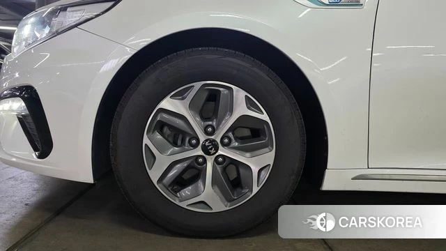 Kia The New K5 Hybrid 2nd generation 2018 Белый из Кореи, фото 3