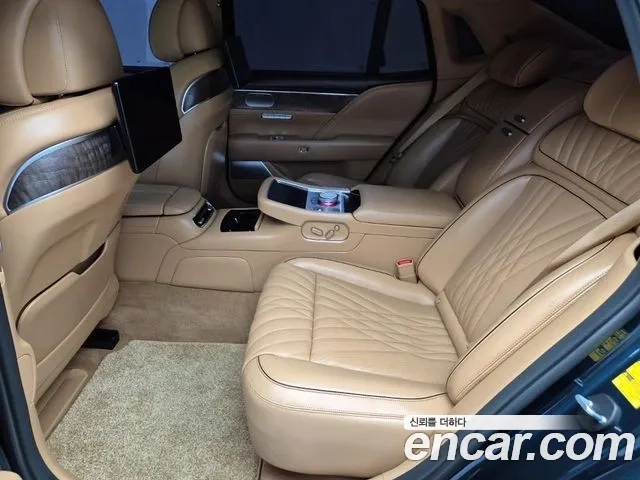 Genesis G90 (RS4) 2022 Темно-зеленый из Кореи, фото 3