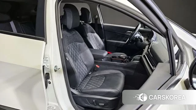 Kia Sportage 5th Generation Hybrid 2022 Белый из Кореи, фото 3
