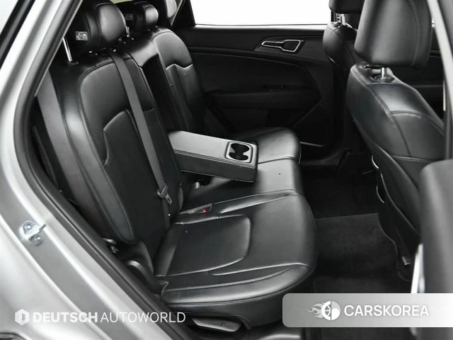 Kia Sportage 5th Generation 2022 Серебристо-серый из Кореи, фото 3