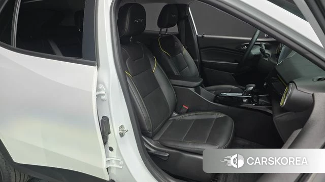 Chevrolet (GM Daewoo) Trax Crossover 2023 Белый из Кореи, фото 3