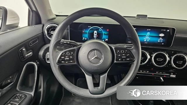 Mercedes-Benz A-Class W177 2019 Белый из Кореи, фото 3
