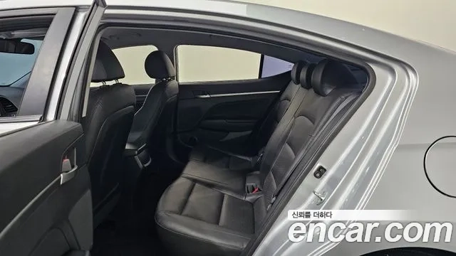 Hyundai The New Avante AD 2020 Серебристо-серый из Кореи, фото 3