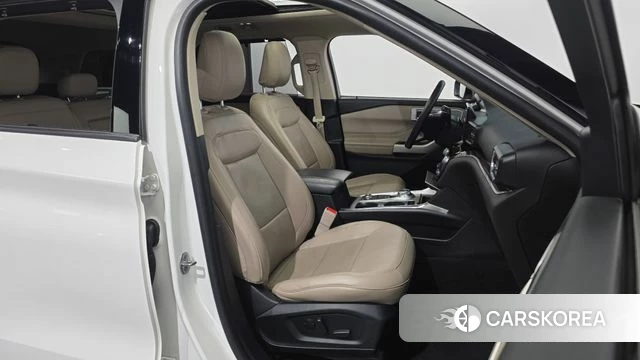 Ford Explorer 6th Generation 2021 Белый из Кореи, фото 3