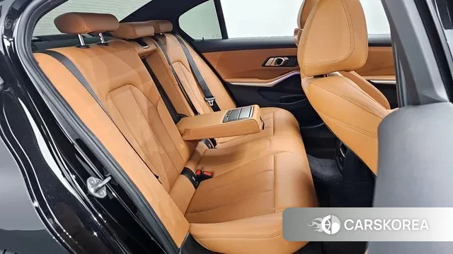 BMW 3 Series (G20) 2022 Черный из Кореи, фото 3