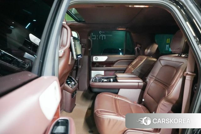 Lincoln Navigator 4th generation 2021 Черный из Кореи, фото 3