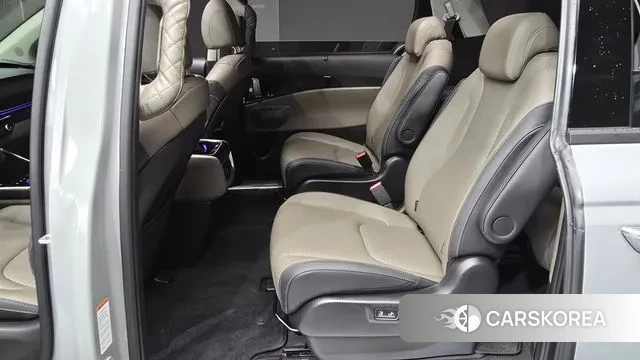 Kia The New Carnival 4th Generation 2024 Серебристо-серый из Кореи, фото 3