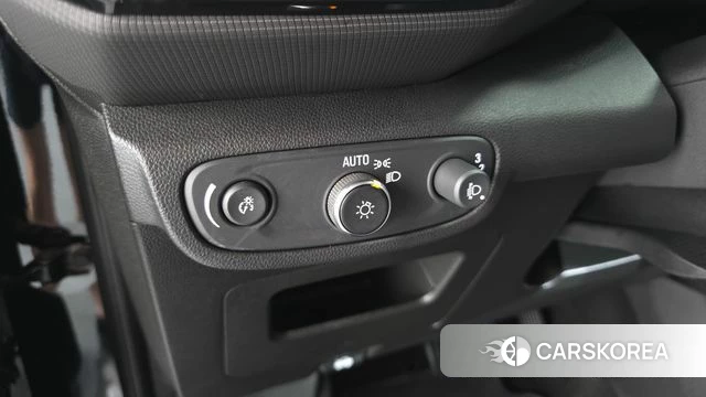 Chevrolet (GM Daewoo) Trailblazer 2021 Черный из Кореи, фото 3