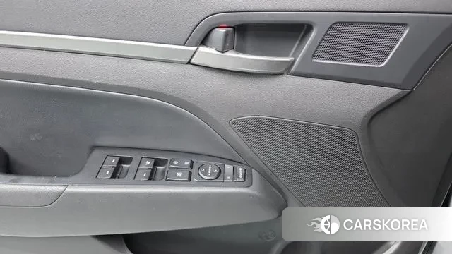 Hyundai The New Avante AD 2019 Серебряный из Кореи, фото 3