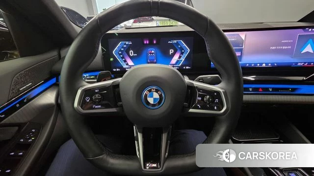 BMW i5 (G60) 2024 Черный из Кореи, фото 3