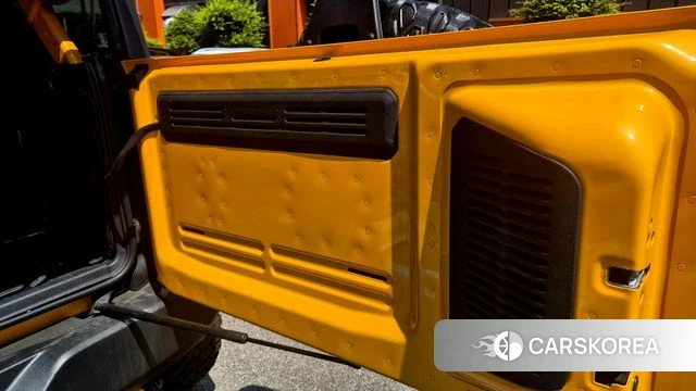 Ford Bronco 6th Generation 2022 Оранжевый из Кореи, фото 3