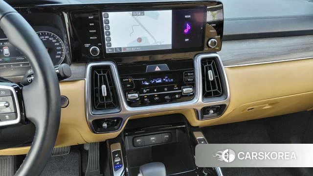 Kia Sorento 4th Generation 2023 Белый из Кореи, фото 3