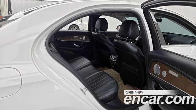 Mercedes-Benz E-Class W213 2018 Белый из Кореи, фото 3