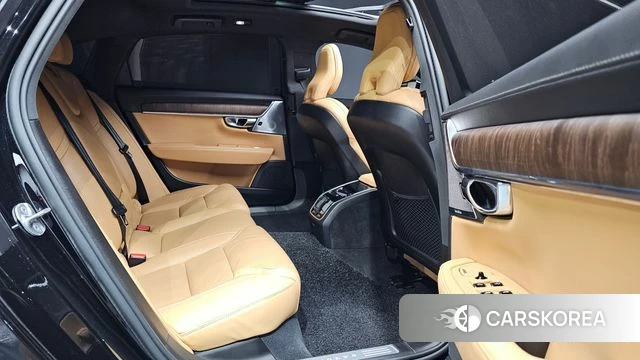 Volvo S90 2022 Черный из Кореи, фото 3