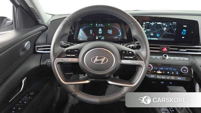 Hyundai The New Avante (CN7) 2024 Белый из Кореи, фото 3