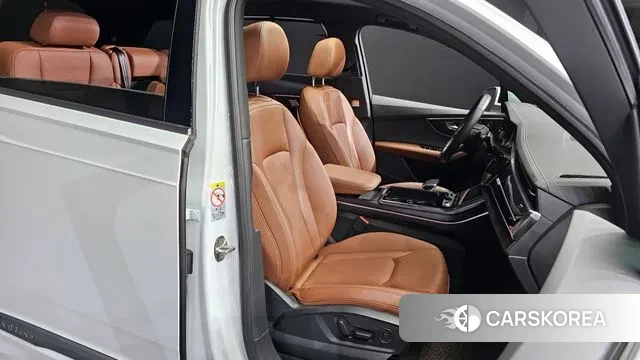 Audi Q7 (4M) 2023 Белый из Кореи, фото 3