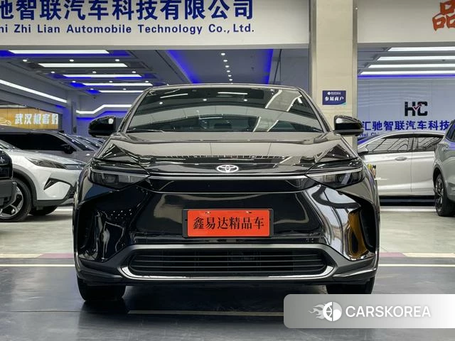 Toyota Platinum Wisdom 4X 2024 Черный из Китая, фото 3