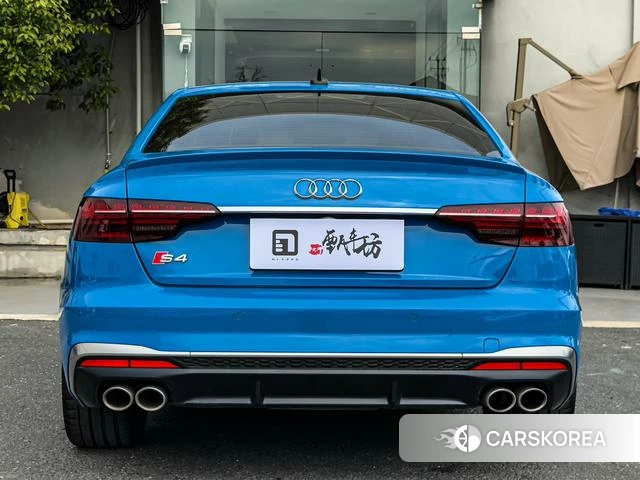 Audi S4 2021 Синий из Китая, фото 3