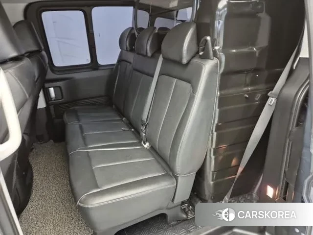 Hyundai Staria 2022 Серый из Кореи, фото 3