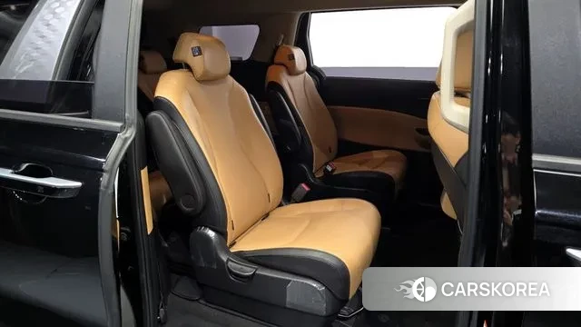 Kia Carnival 4th generation 2022 Черный из Кореи, фото 3