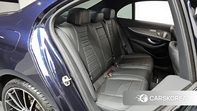 Mercedes-Benz E-Class W213 2023 Синий из Кореи, фото 3