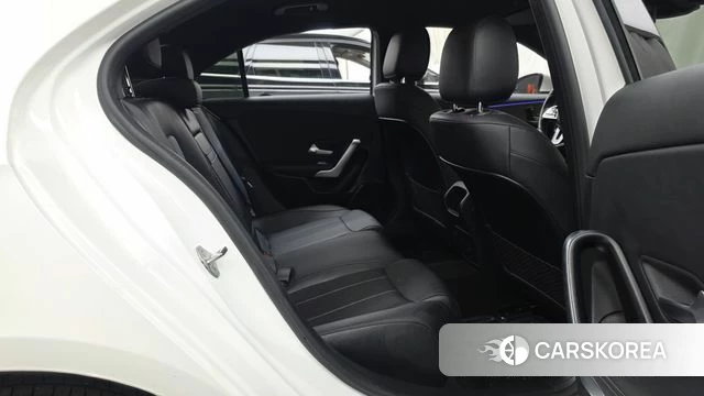 Mercedes-Benz A-Class W177 2022 Белый из Кореи, фото 3