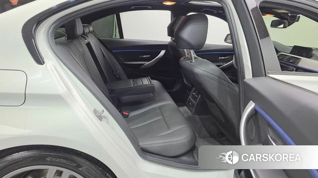 BMW 3 Series (F30) 2018 Белый из Кореи, фото 3