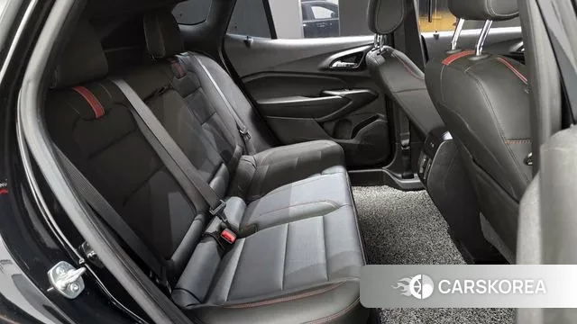 Chevrolet (GM Daewoo) Trax Crossover 2023 Черный из Кореи, фото 3