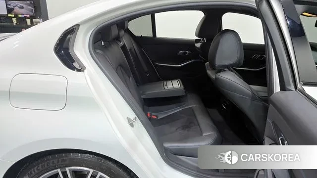 BMW 3 Series (G20) 2020 Белый из Кореи, фото 3